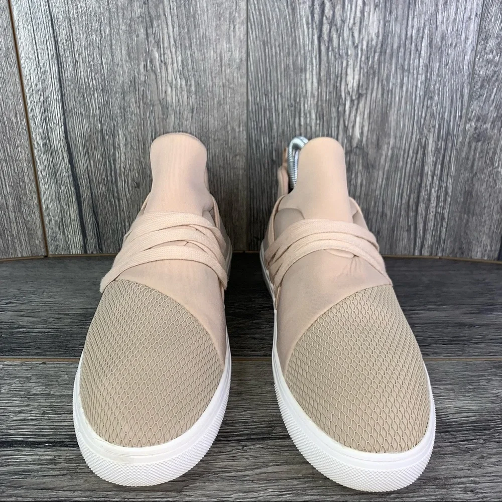 Steve Madden Lancer Sneakers - Picture 2 of 9
